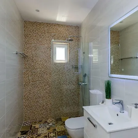 King Suite Mlini Exterior photo
